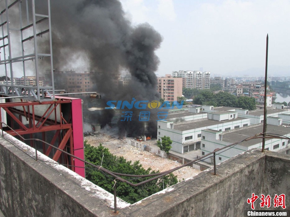广州白云一仓库发生强烈爆炸,已致4人死亡