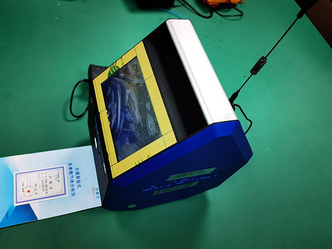 手提無(wú)線型氣體分析儀2.jpg