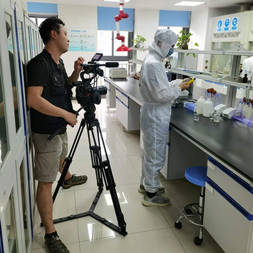 非凡匠人栏目组走访深国安实验室