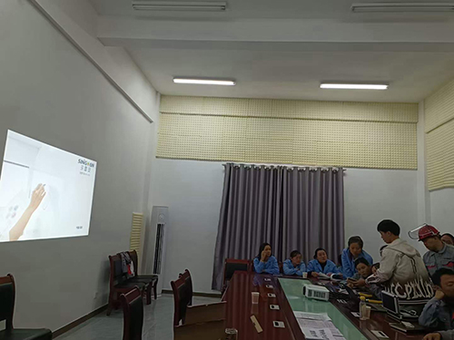 深国安技术人员现场技术指导